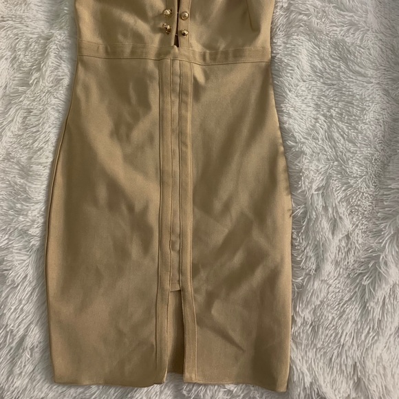 Dress - Picture 4 of 4